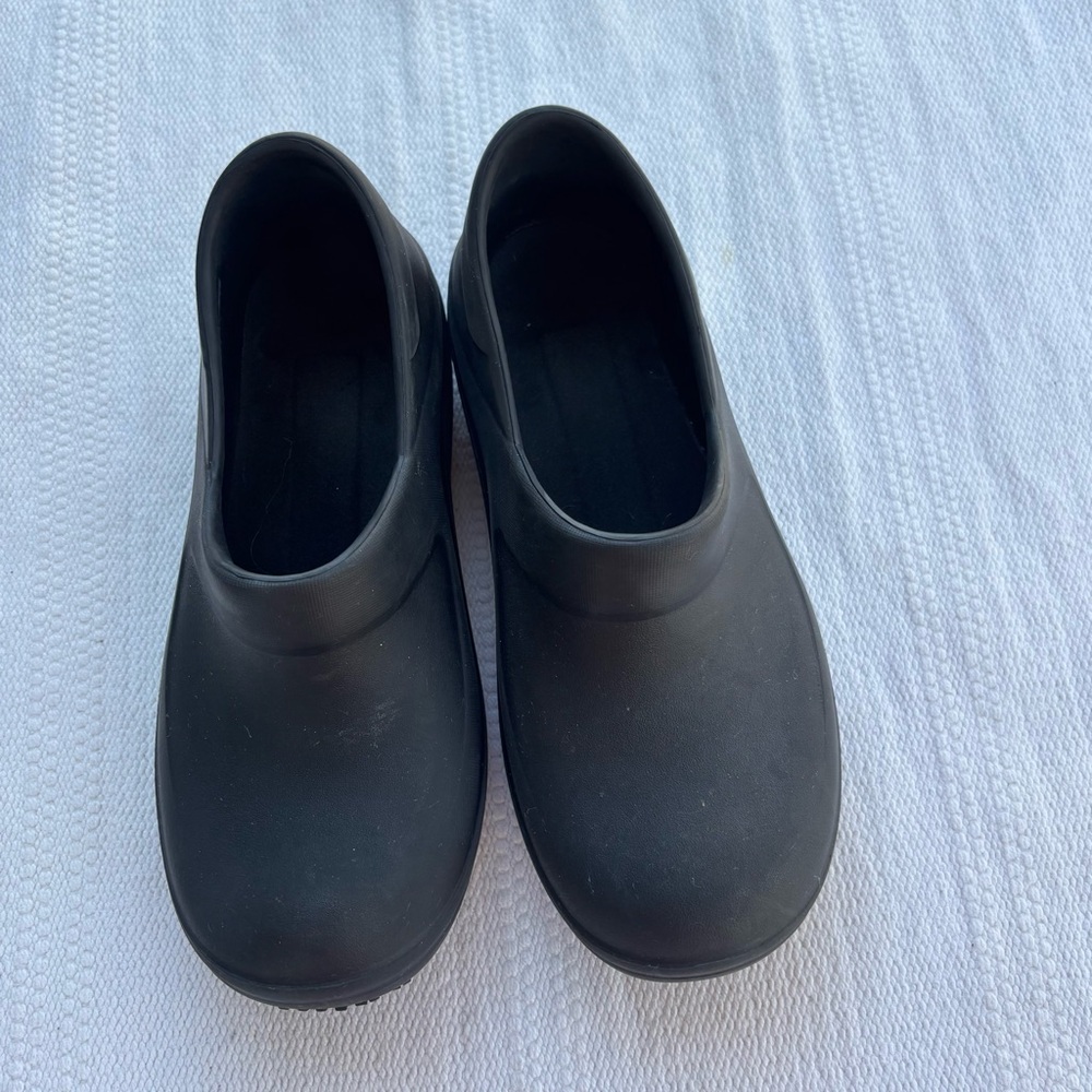 Crocs Women's Neria Pro II LiteRide™ Work Clog size 6